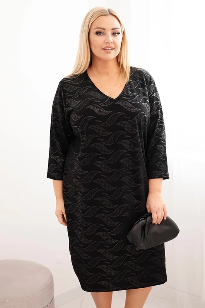 Sukienka damska żorżetowa z dekoltem V Plus Size Charlène, kolor Czarny