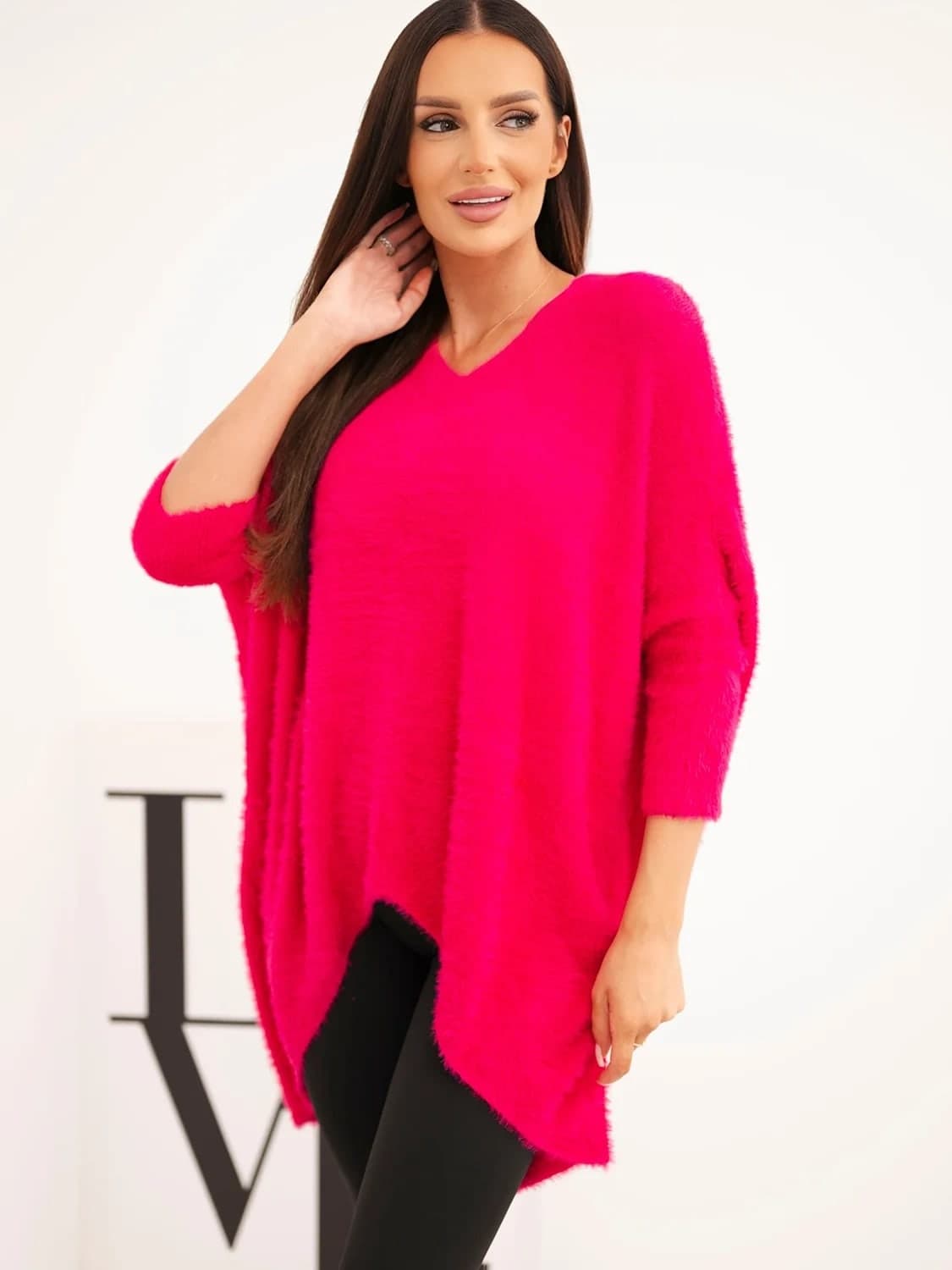 Sweter damski poliamidowy plus size z dekoltem V Chamonix, kolor Fuksja