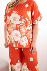 Komplet damski plus size z bluzką i spodniami w kwiaty z szeroką nogawką Dalia