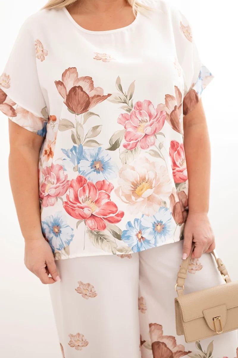 Komplet damski plus size z bluzką i spodniami w kwiaty z szeroką nogawką Dalia