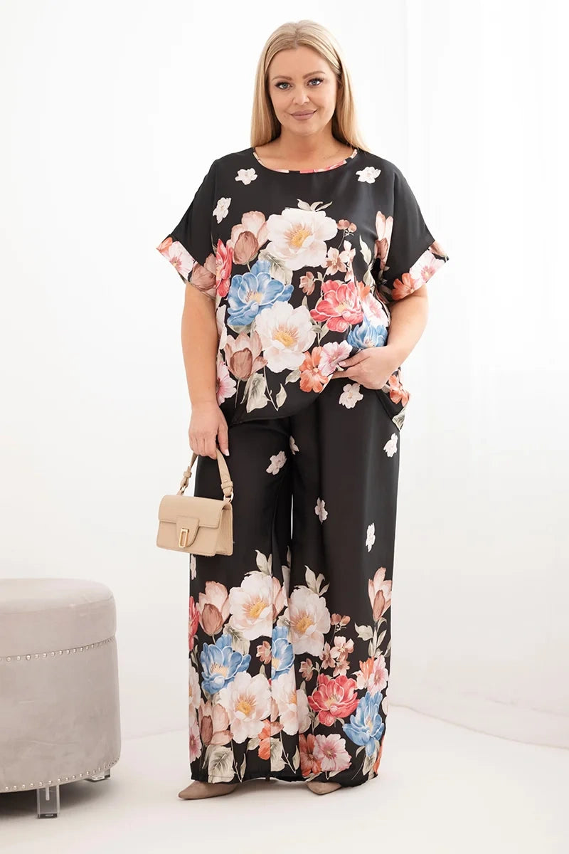 Komplet damski plus size z bluzką i spodniami w kwiaty z szeroką nogawką Dalia
