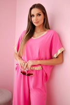 damskie pyjama z wiskozy w pudrowym różu ze złotym ściągaczem